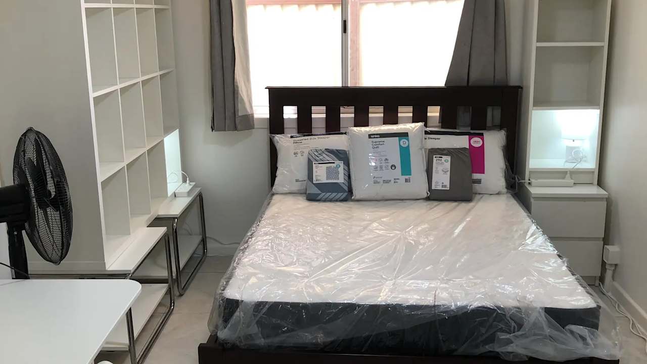 Furnished room with own bathroom