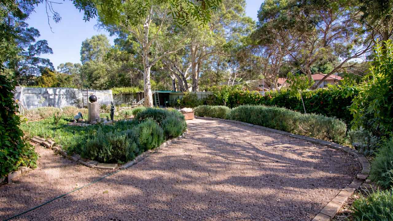 Unfurnished room in a share house