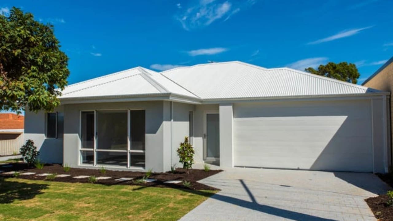 Unfurnished room with own bathroom