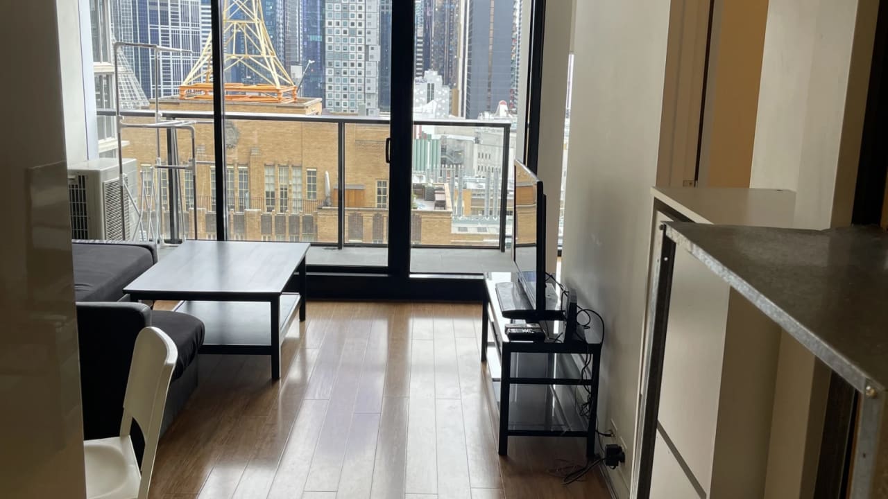 Furnished room in a flatshare