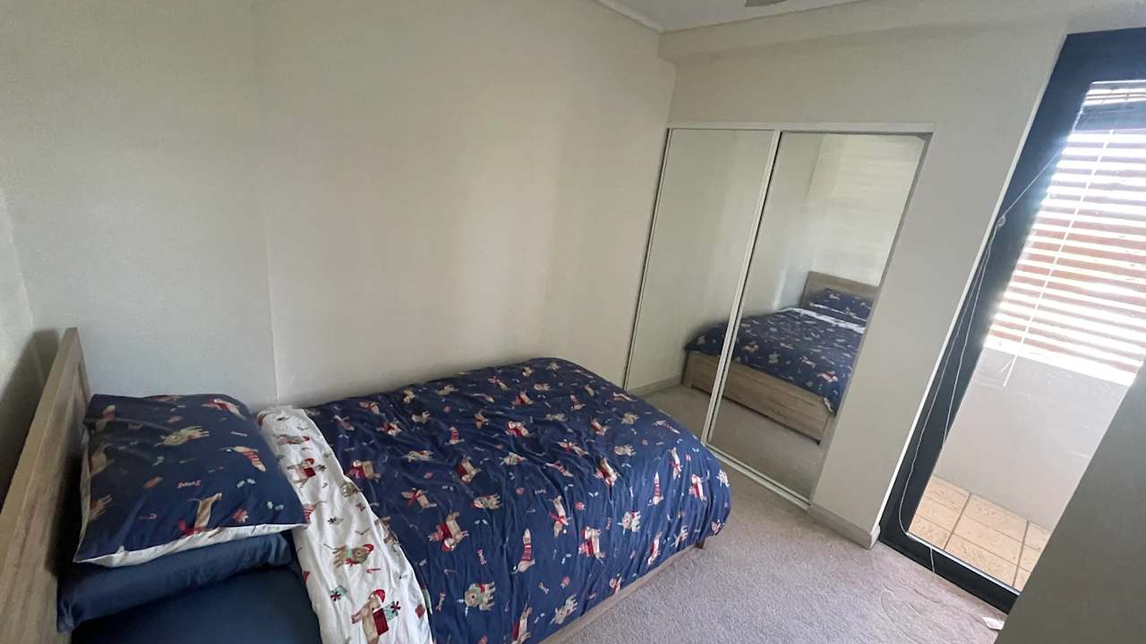Furnished room in a flatshare