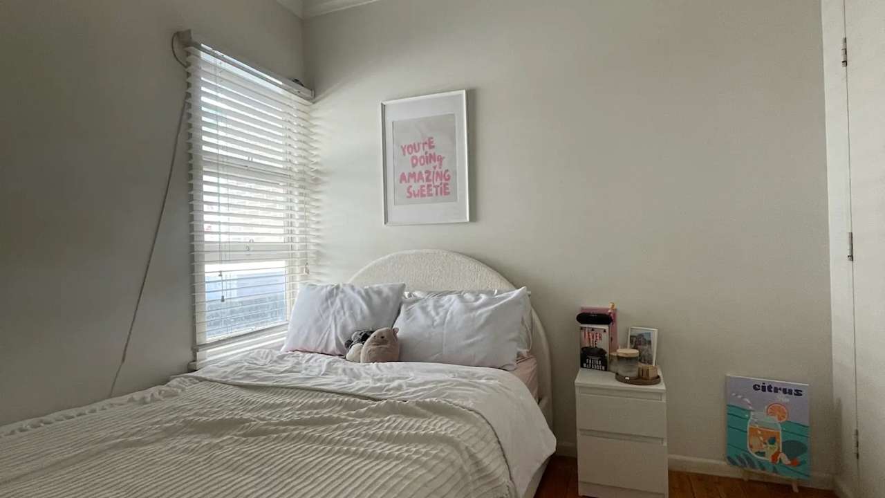 Unfurnished room in a share house