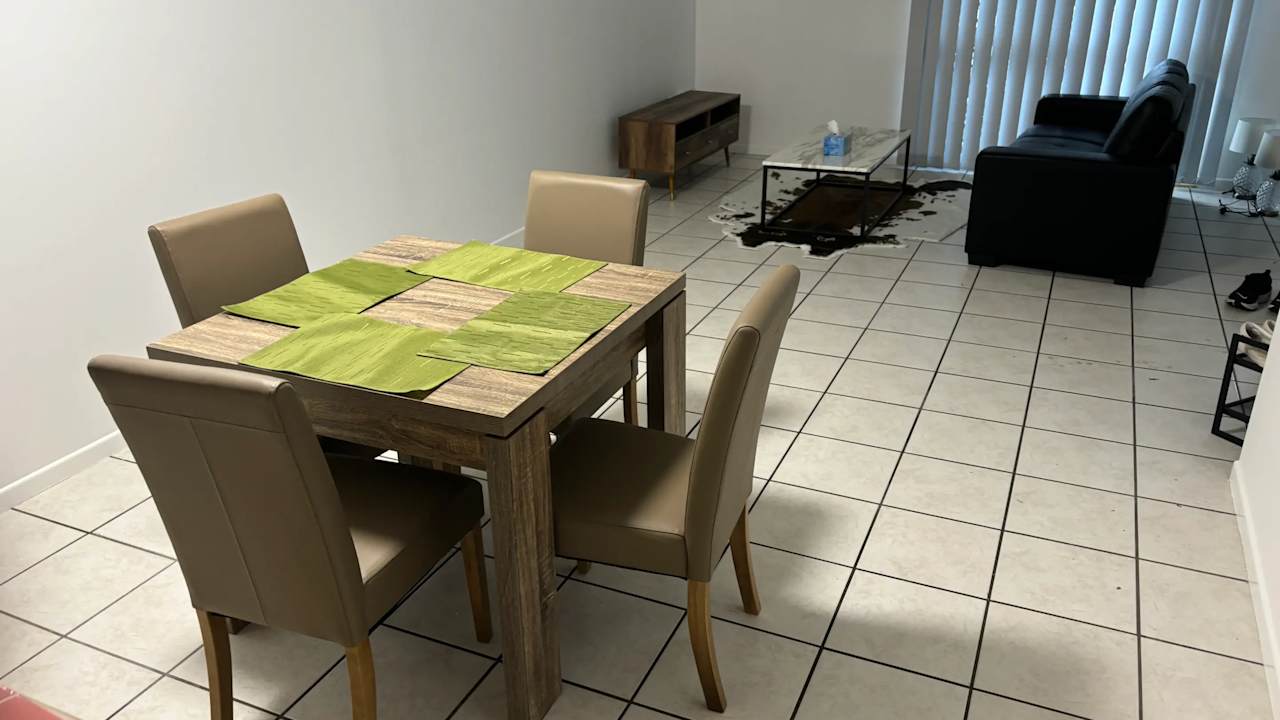 Furnished room with ensuite in a flatshare