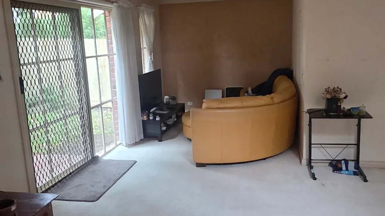 Unfurnished room in a share house