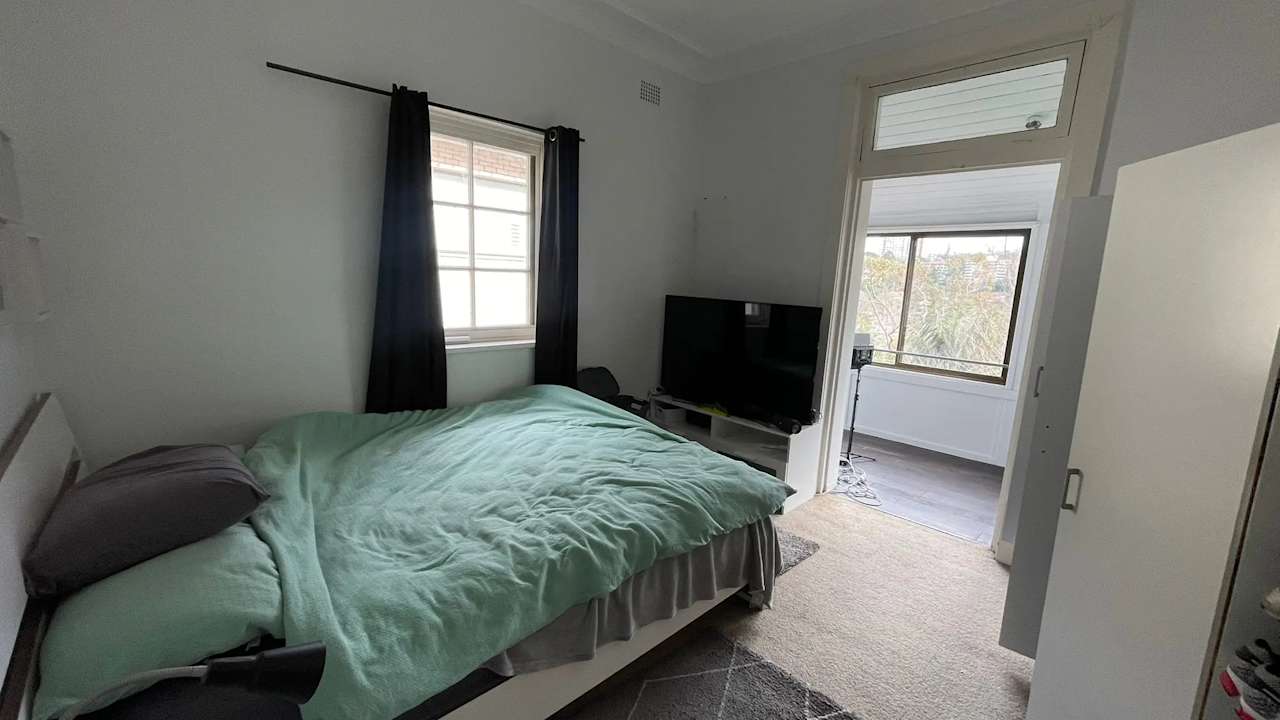 Whole property with 6 rooms for rent