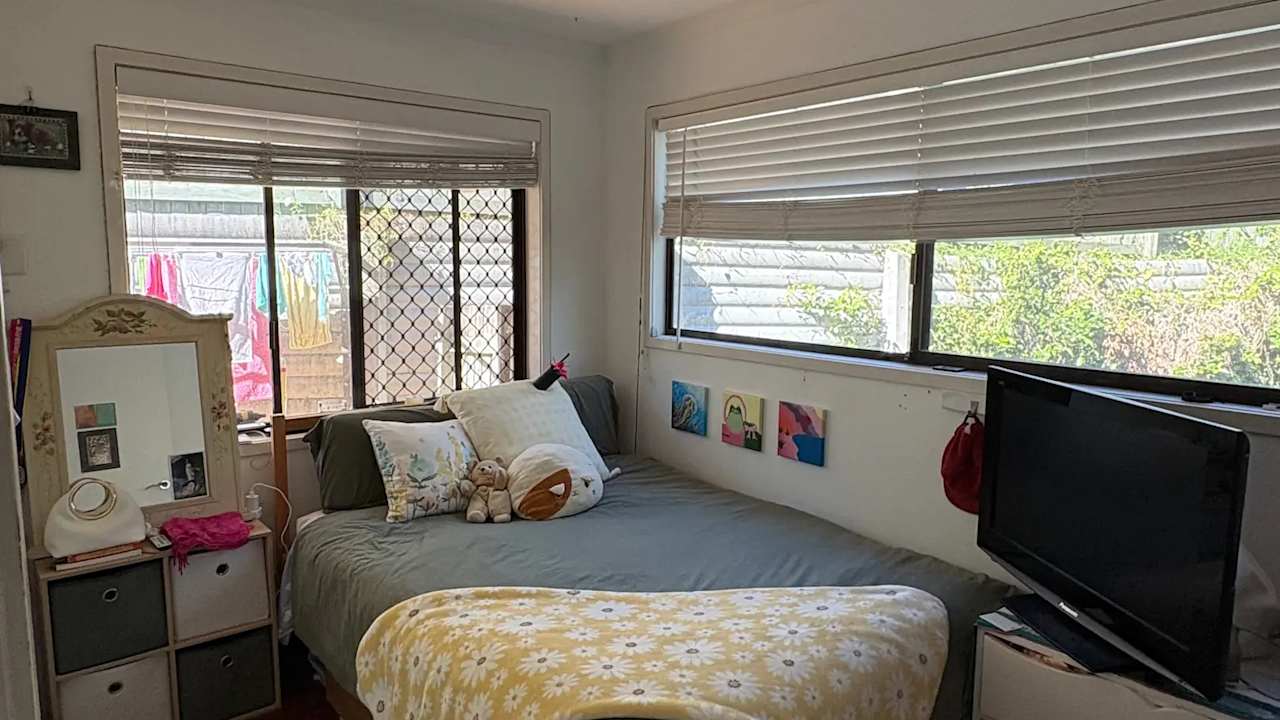 Unfurnished room in a share house