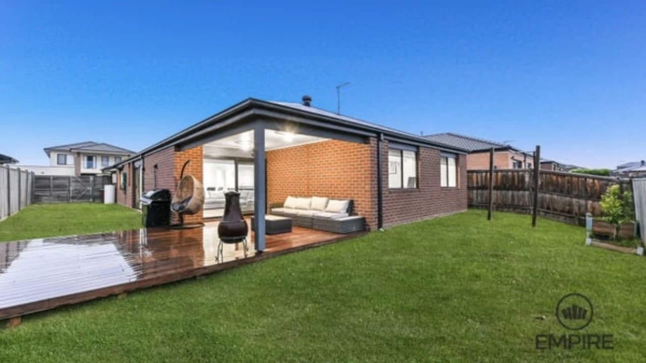 Unfurnished room in a share house