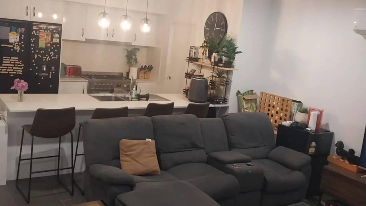 Unfurnished room in a share house