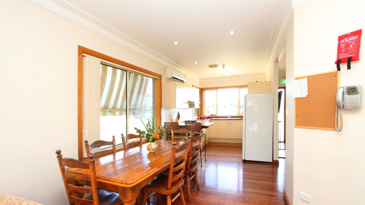 Furnished room in a share house