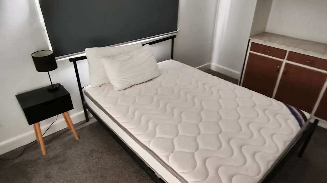 Room with ensuite in a share house