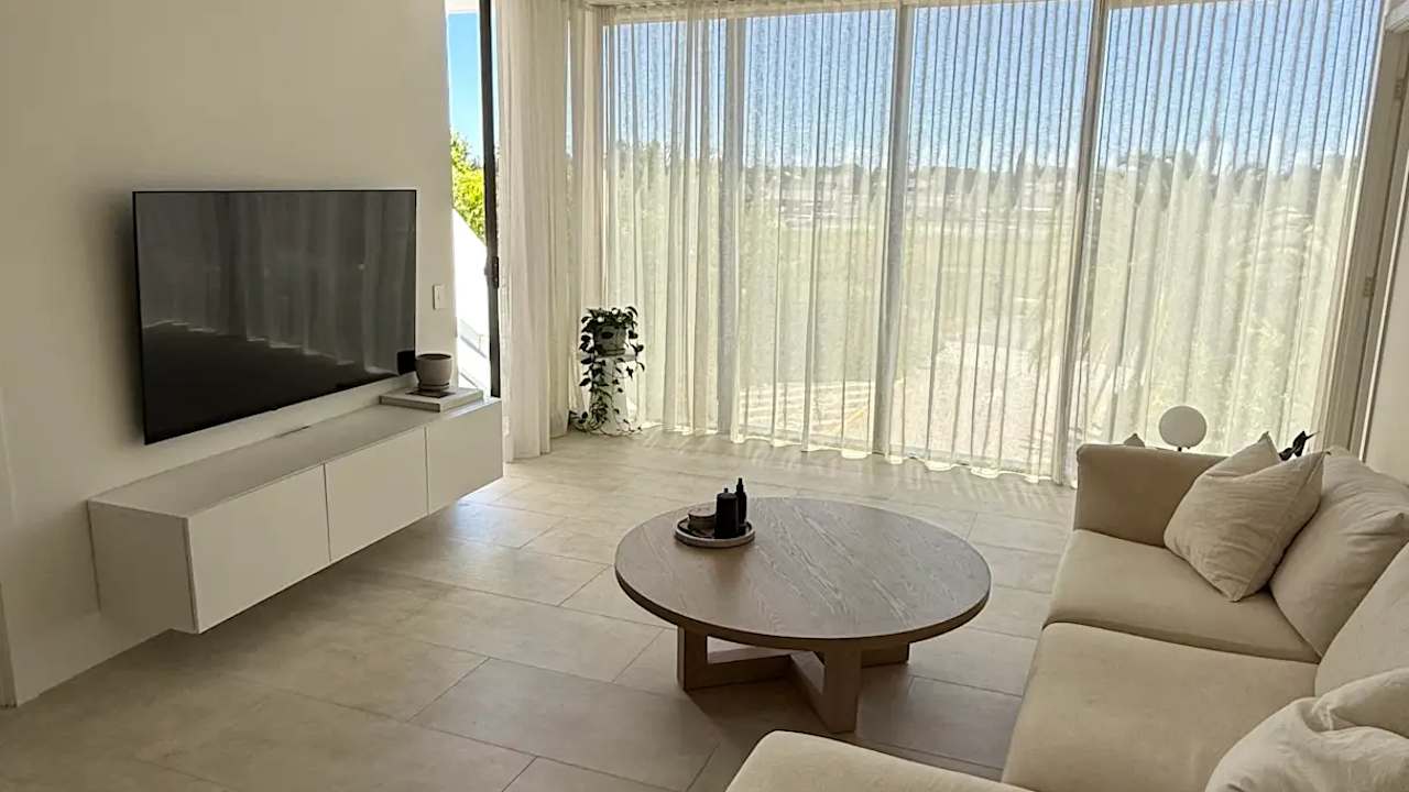 Room in a share house