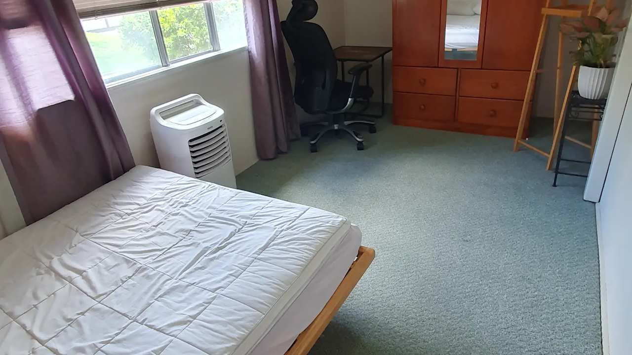 Furnished room in a share house