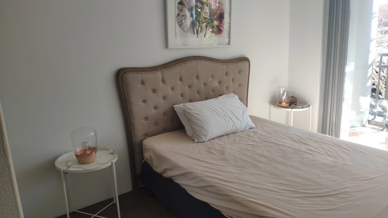 Furnished room with ensuite in a flatshare