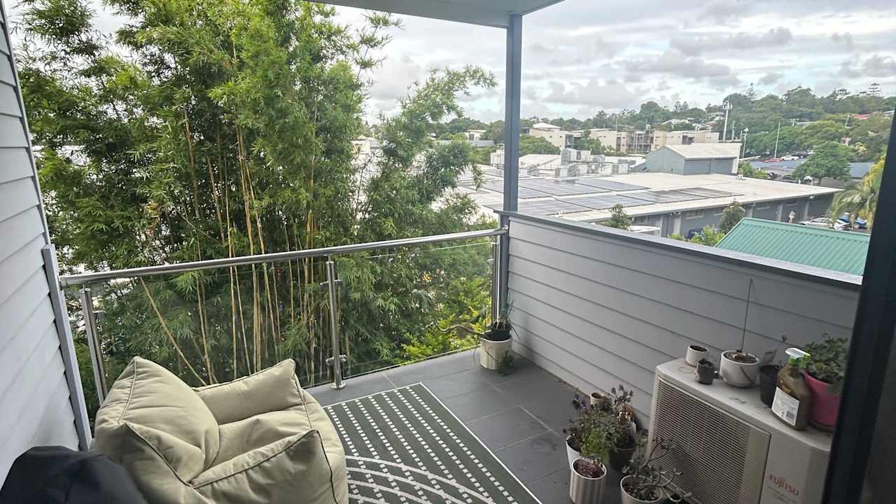 Unfurnished room in a share house