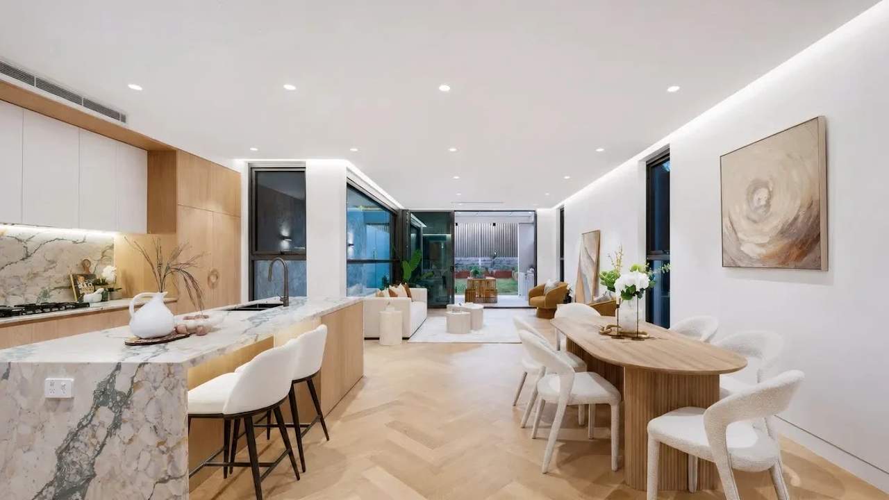 Whole property with 5 rooms for rent