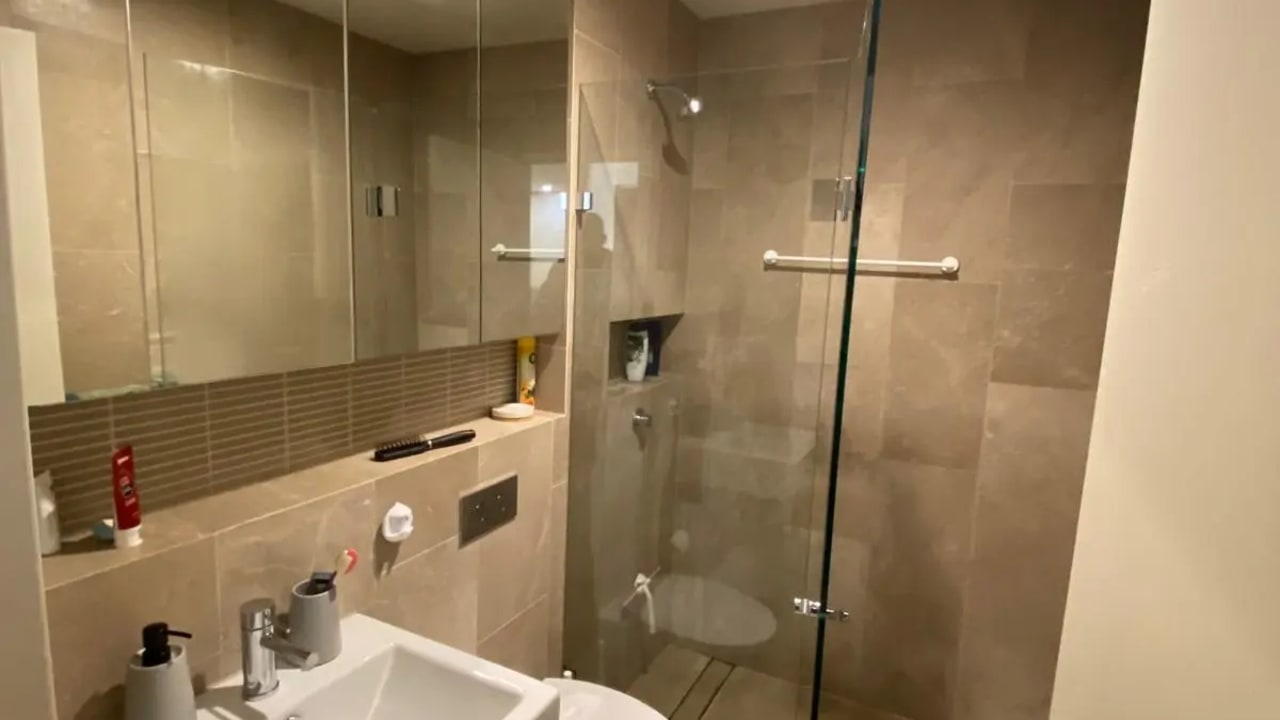 Furnished room with own bathroom