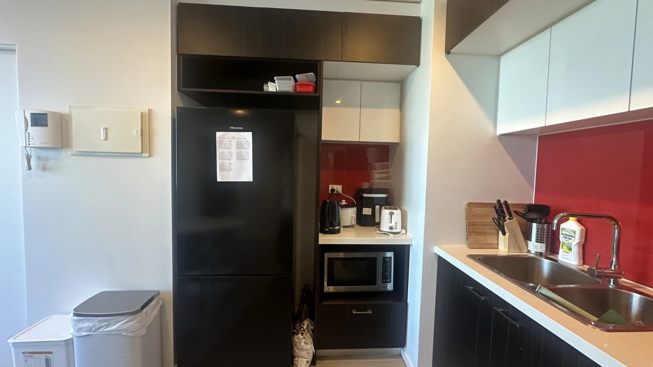 Furnished room in a flatshare
