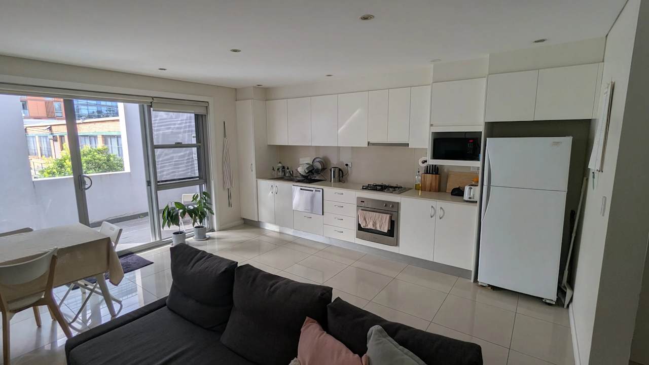 Unfurnished room in a flatshare
