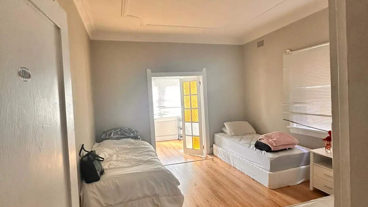 Furnished room in a share house