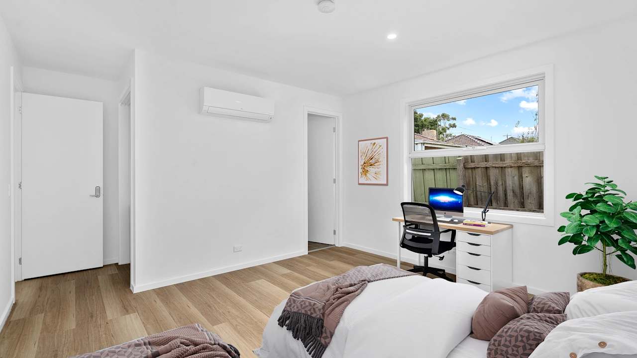 Furnished room with ensuite in a share house