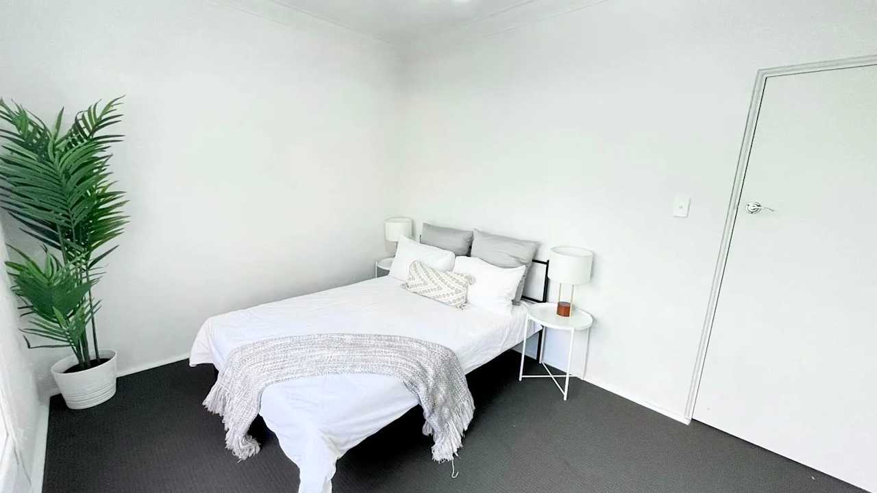 Room in a share house