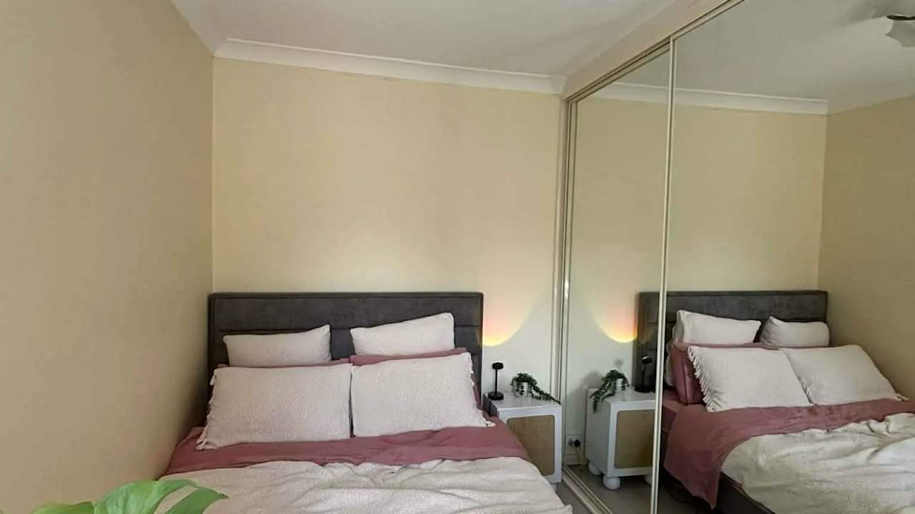 Room in a share house