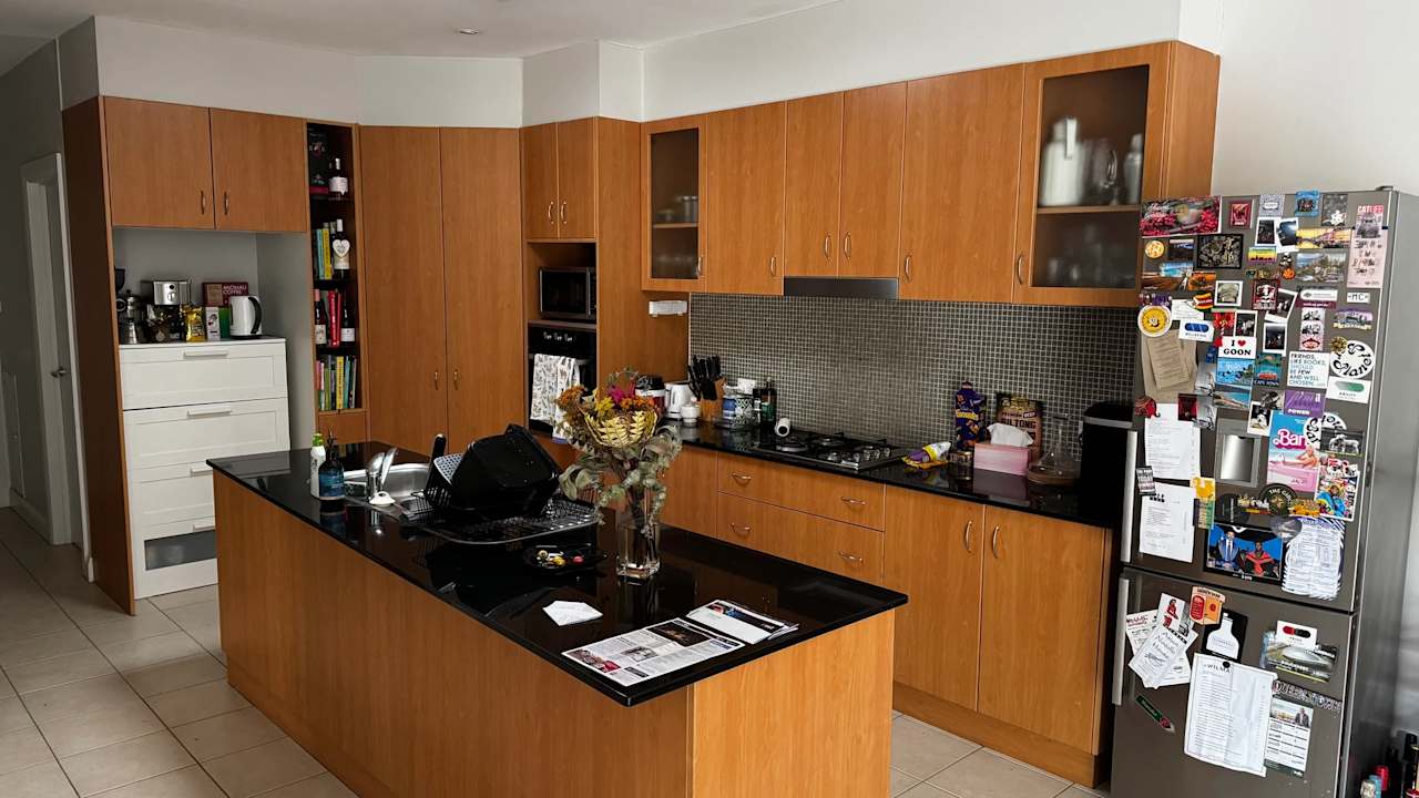 Unfurnished room in a share house