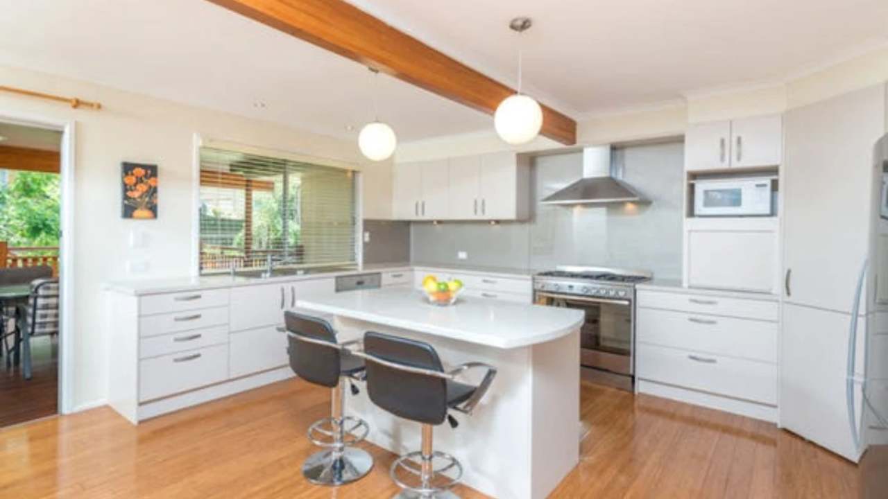 Unfurnished room in a share house