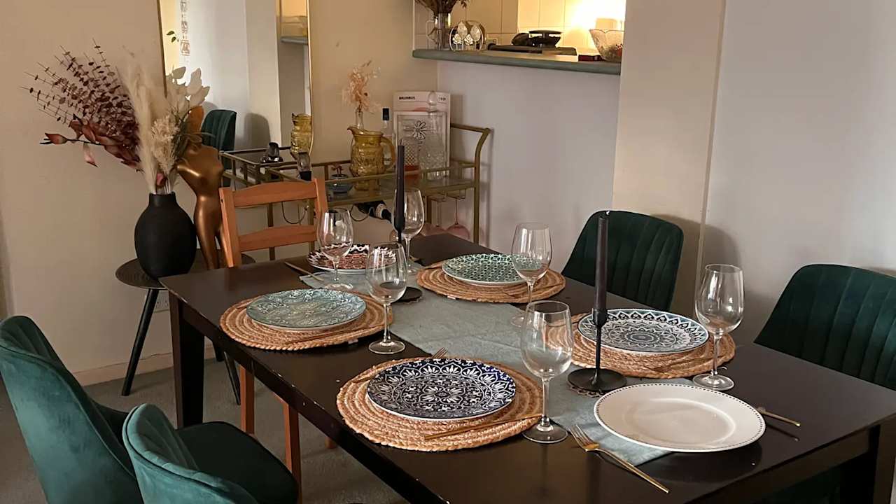 Furnished room in a flatshare