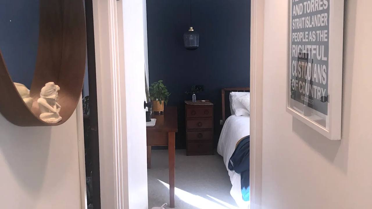 Furnished room in a share house