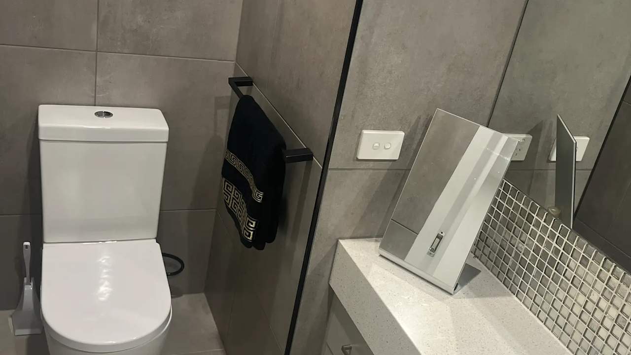 Room in a share house