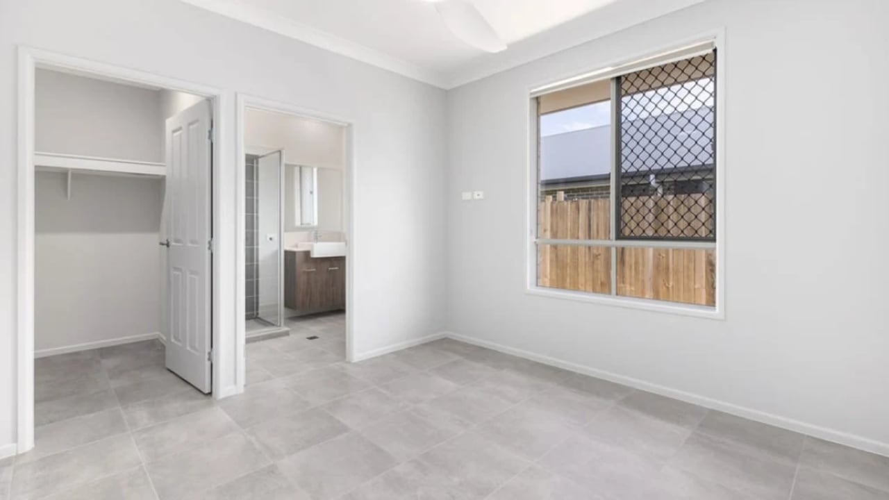 Furnished room with ensuite in a share house