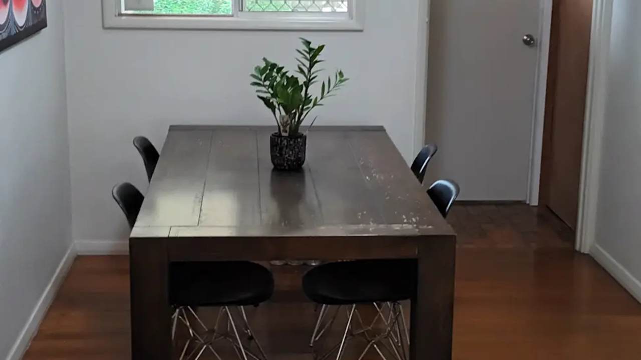 Unfurnished room in a share house