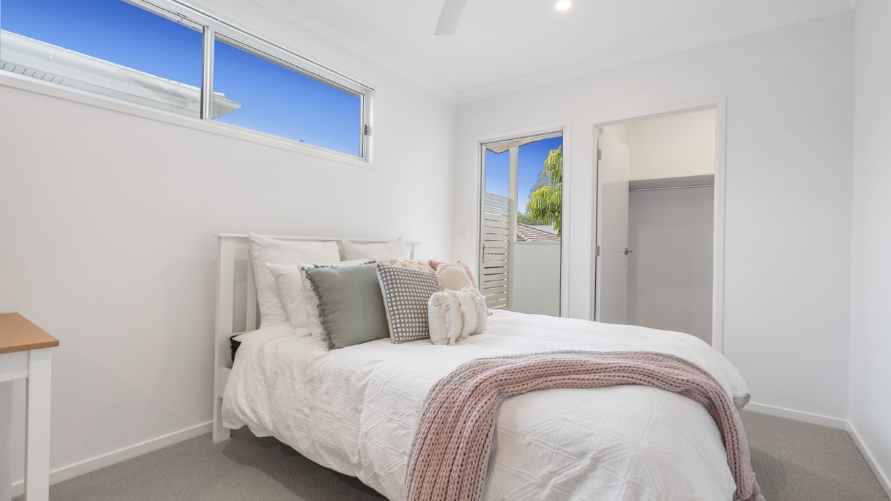 Furnished room studio flat for rent