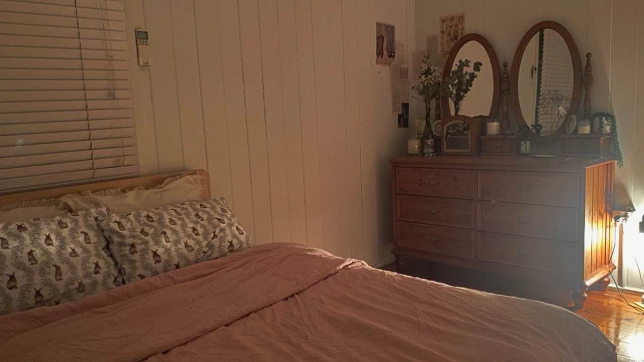 Unfurnished room in a share house