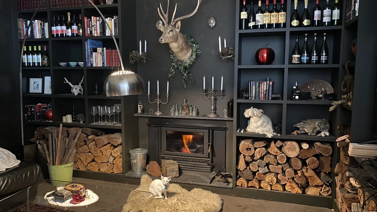 Room in a share house