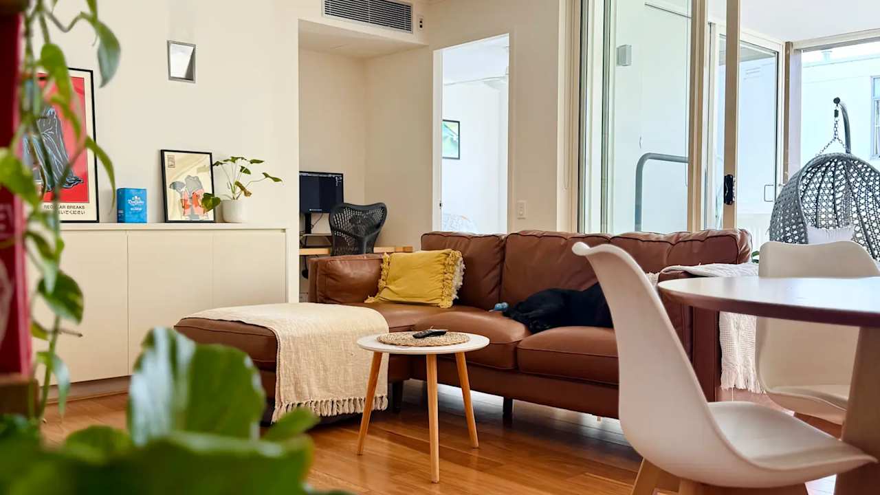 Whole property with 2 rooms for rent