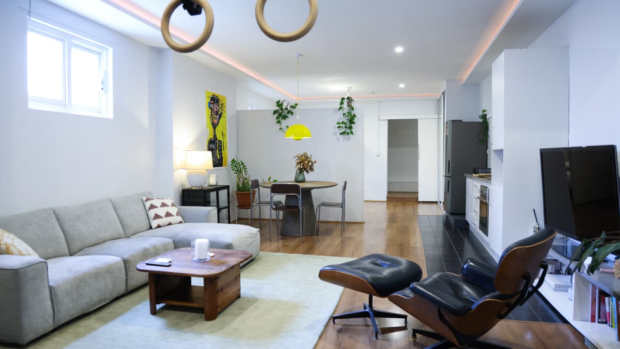 Furnished room studio flat for rent