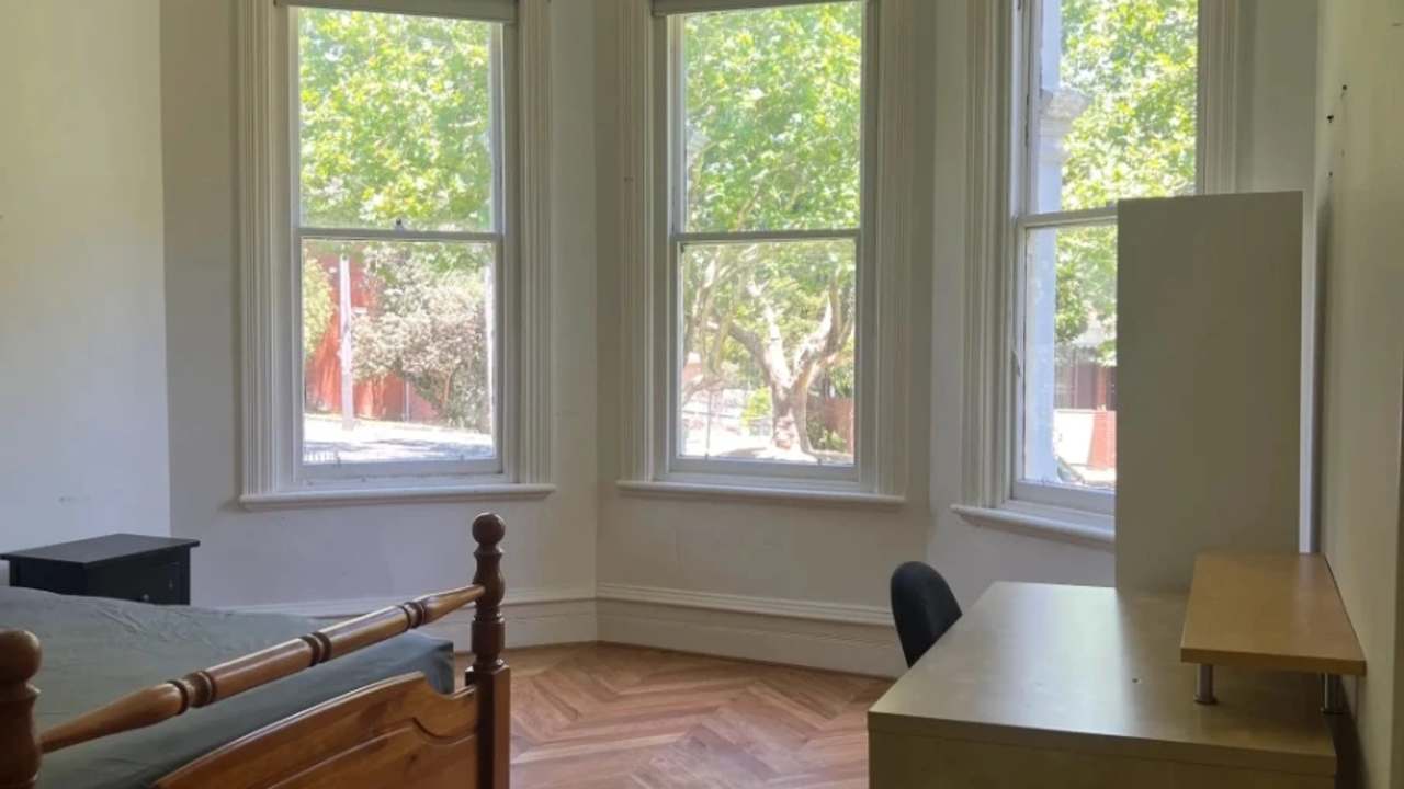 Furnished room in a share house