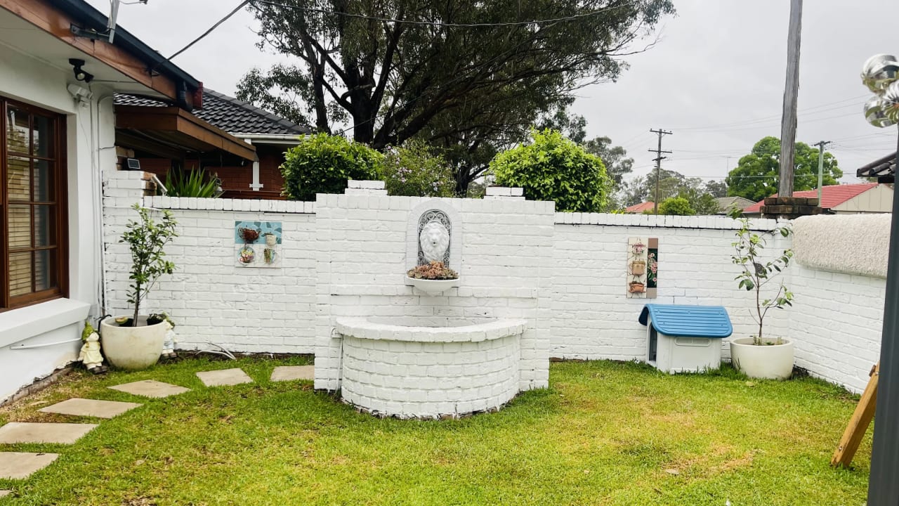 Whole property with 2 rooms for rent