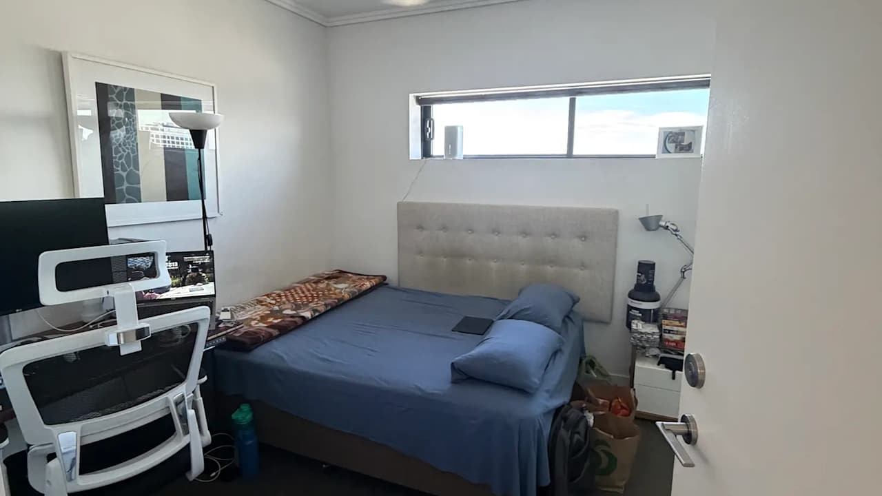 Furnished room with own bathroom
