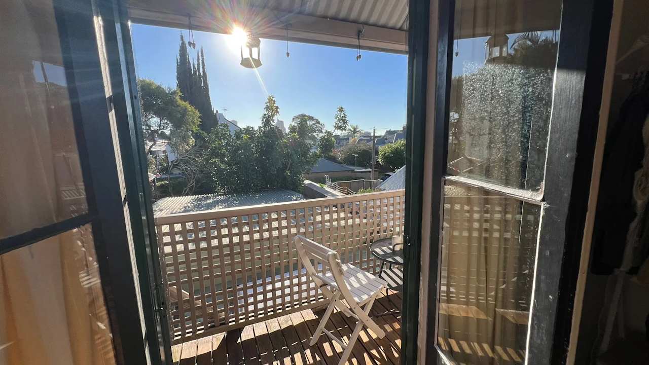 Unfurnished room in a share house