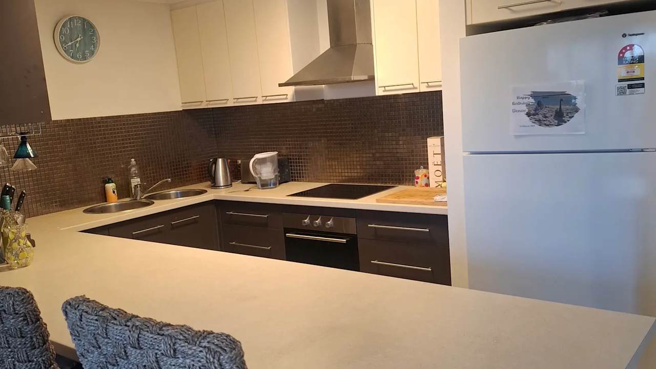 Furnished room in a flatshare