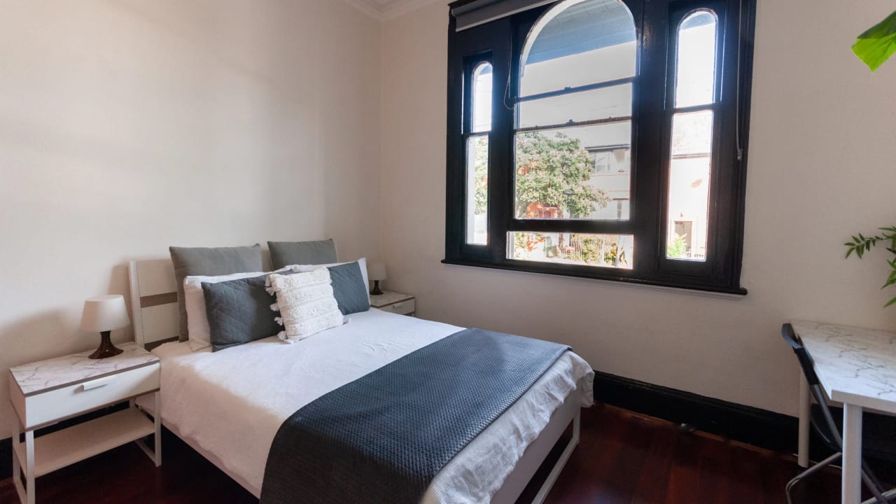 Furnished room in a share house