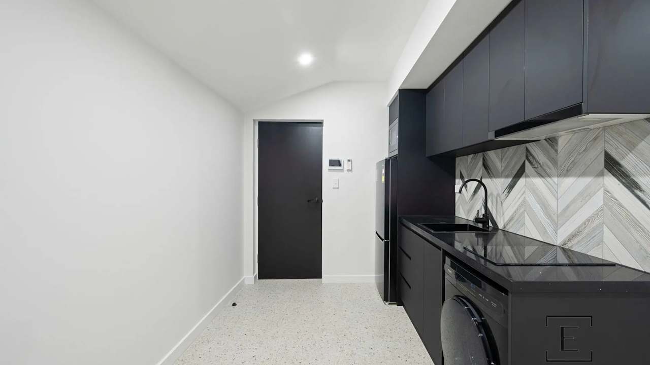 Room studio flat for rent