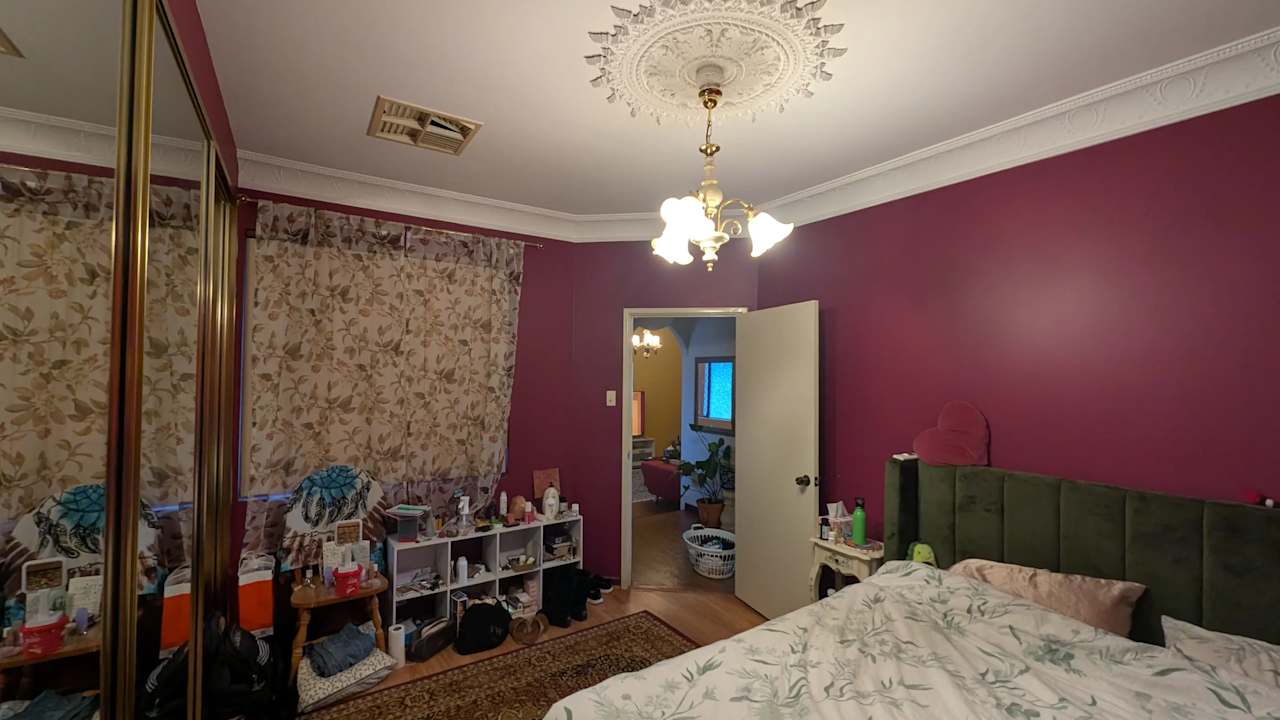 Room in a share house