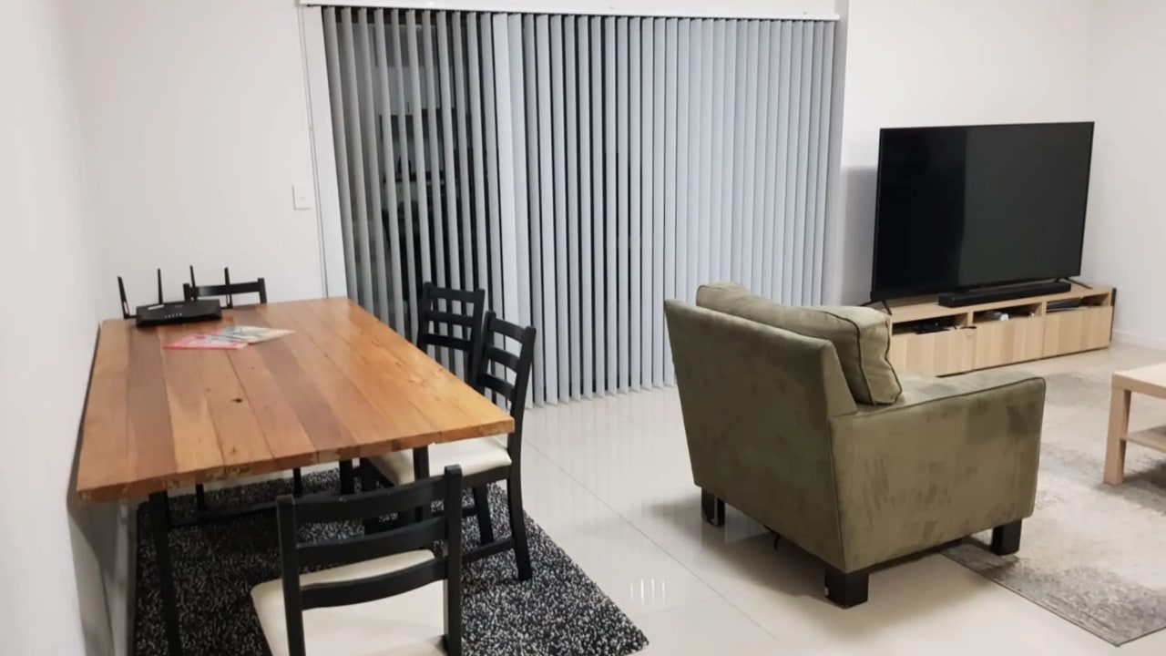Unfurnished room in a flatshare