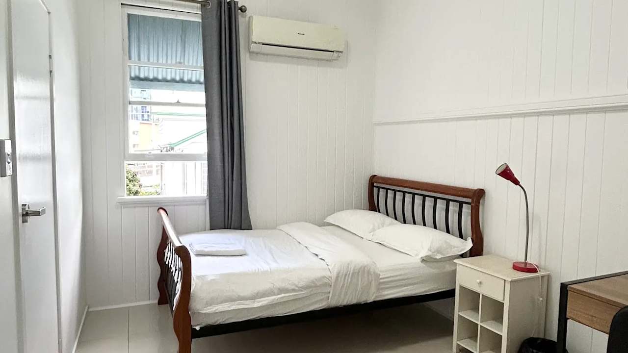 Furnished room with own bathroom