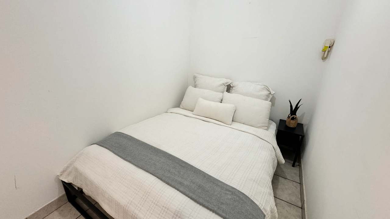 Furnished room with own bathroom