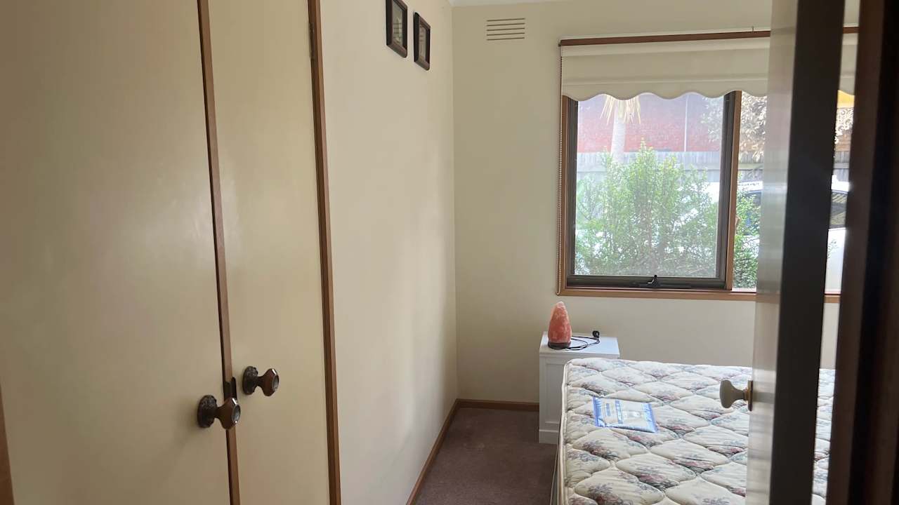 Room in a share house